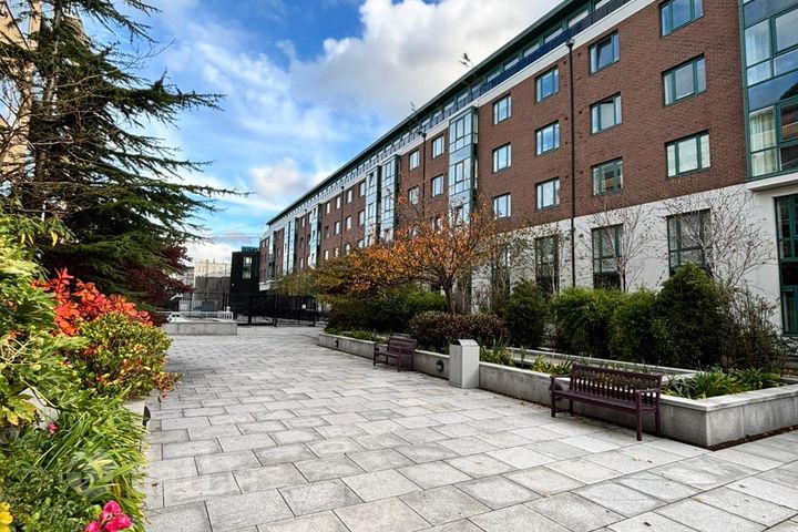 Alexandra Walk, Adelaide Square, Dublin 8