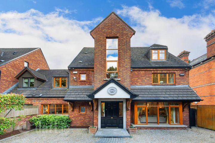 Camelot, 1 Ailesbury Way, Ailesbury Road, Ballsbridge, Dublin 4, D04X4E3