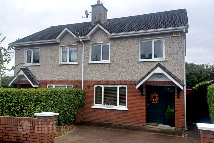 5 The Heathers, Classes Lake, Ovens, Cork