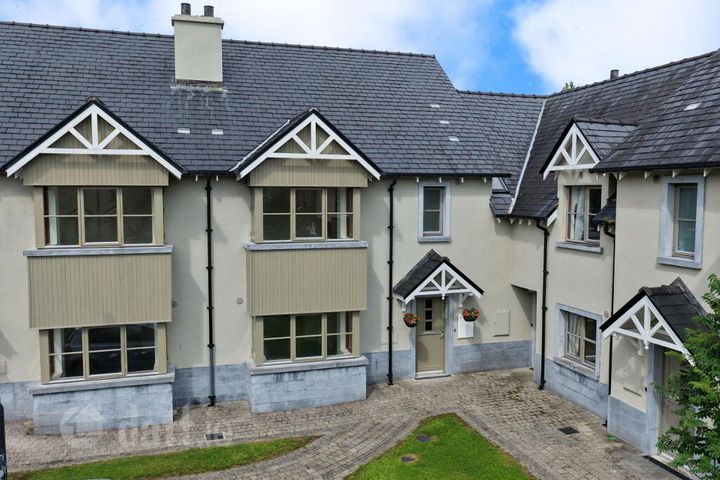 58 O'Carolan's Court, Kilronan, Ballyfarnon, Boyle, Co. Roscommon, F52P446