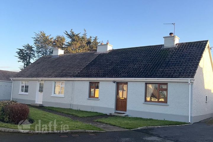 18 Cloontuskert, Lanesborough, Ballyleague, Co. Roscommon