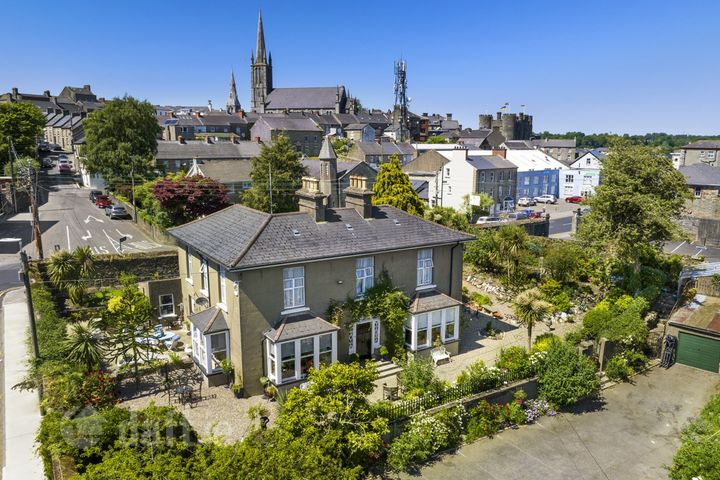 Manor House, Mill Park Road, Enniscorthy, Wexford, Enniscorthy, Co. Wexford, Y21R7P0