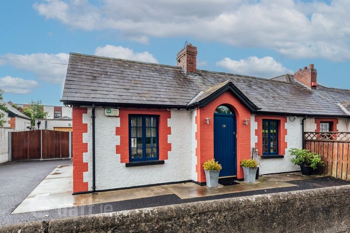 4 St Patricks Cottages, Grange Rd, Rathfarnham Dublin 14, Dublin 14, Dublin