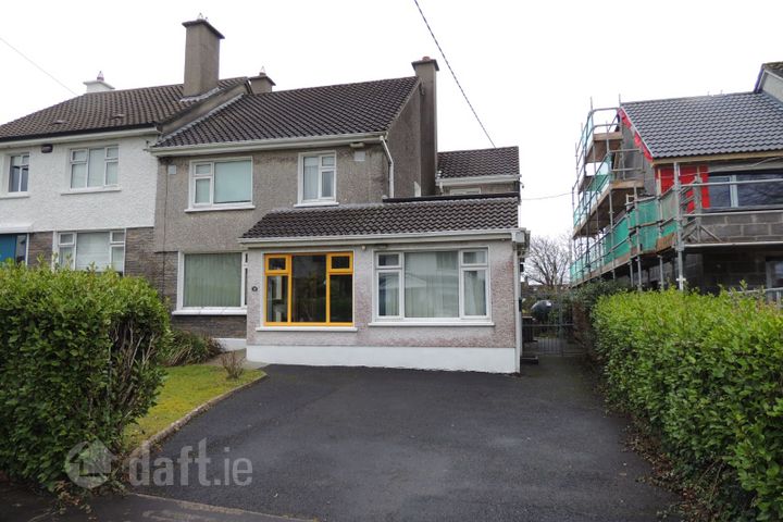 18 Glenard Avenue, Salthill, Co. Galway