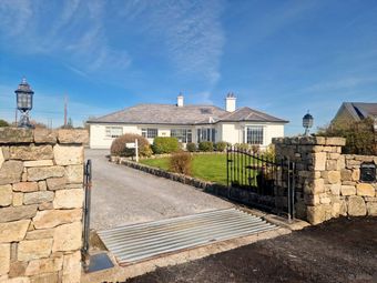 L'Chaim, Cnocán An Bhodaigh, Furbo, Co. Galway - Detached house
