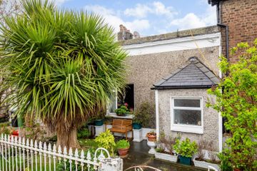 1 Seaview Avenue East, East Wall, Dublin 3, D03AX80