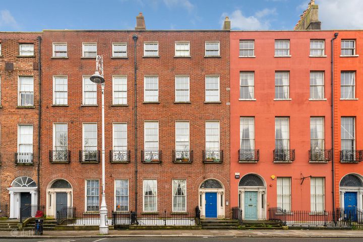 Apartment 1, 64 Mountjoy Square West, Dublin 1, D01YY73