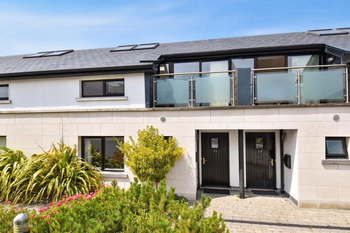 13 Cuirt An Dolain, Fairhill, Claddagh, Galway