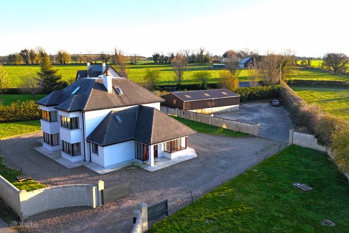 Ballybeg, Buttevant, Co.Cork, P51N773