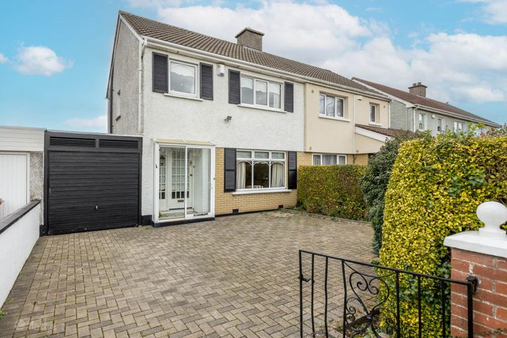 14 St. Columcille`s Crescent, Swords, Co. Dublin, K67K196