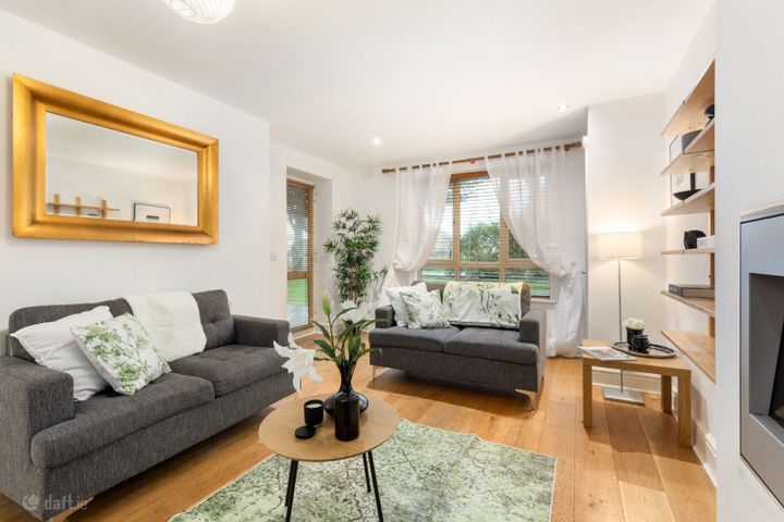 4 Ballintyre Square, Dublin 16, Ballinteer, Dublin 16, D16E722