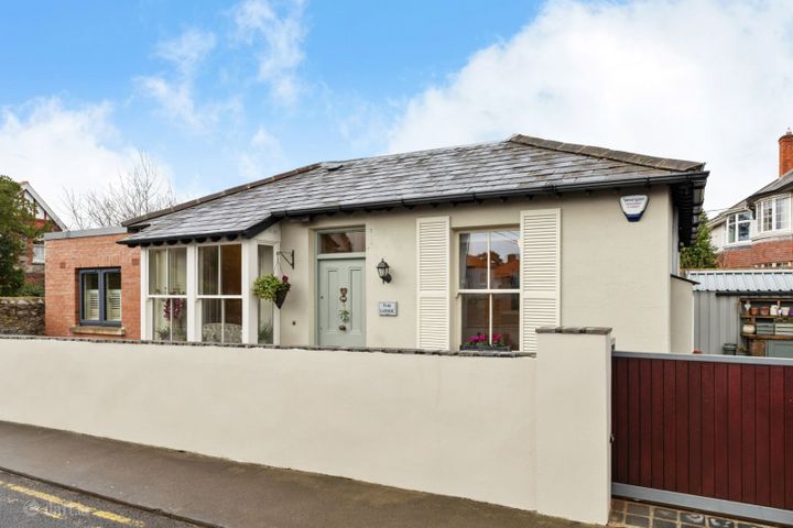 1 Holmston Avenue, Dun Laoighaire, Co Dublin, Dublin