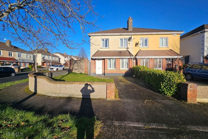 32 Warrenstown Drive, Blanchardstown, Dublin 15, D15R2F6