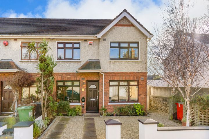 3 Strand Mews, Lea Rd, Sandymount Dublin 4, Dublin 4, Dublin