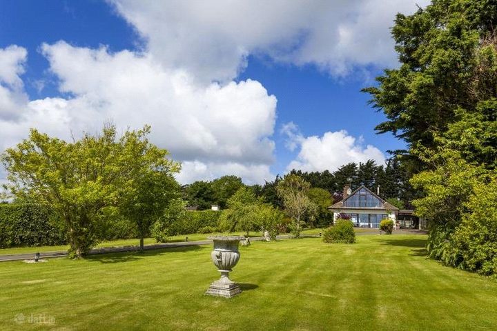 Cova, Bailey, Howth, Dublin