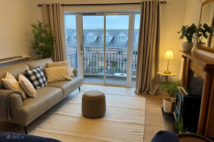 Hampton Square, Navan Road (D7), Dublin 7