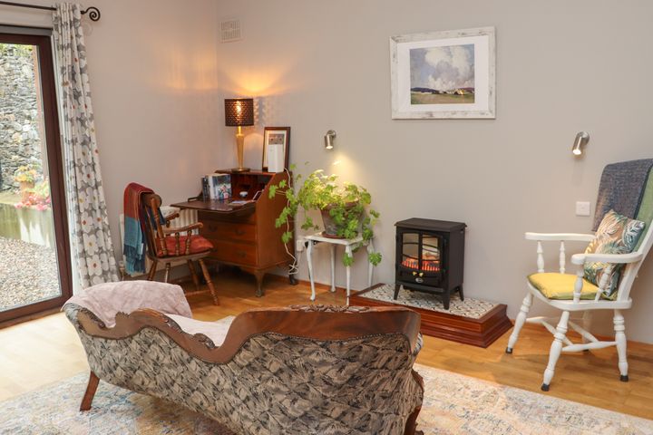 Tinahely, Co. Wicklow