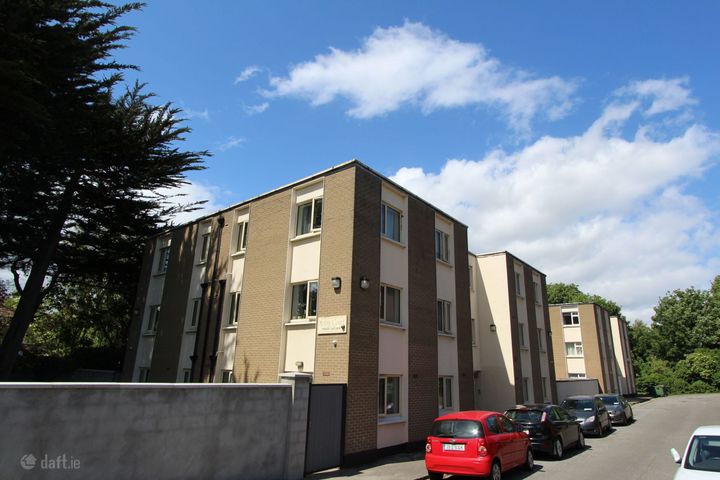 Apartment 10, Mobhi Court, Glasnevin, Dublin 9