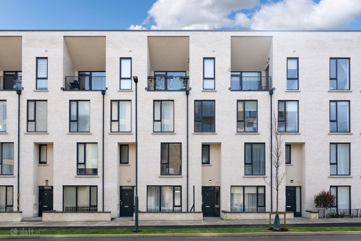 17 Woodbrook Court, Dublin Road, Bray