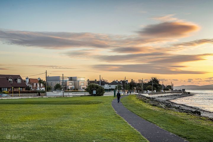 Aurora (4b), Strand Road, Sutton, Dublin 13