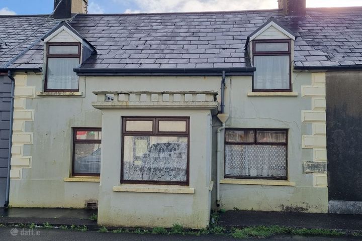 3 Station Row, Cooleen, Dingle, Co. Kerry, V92C7N8