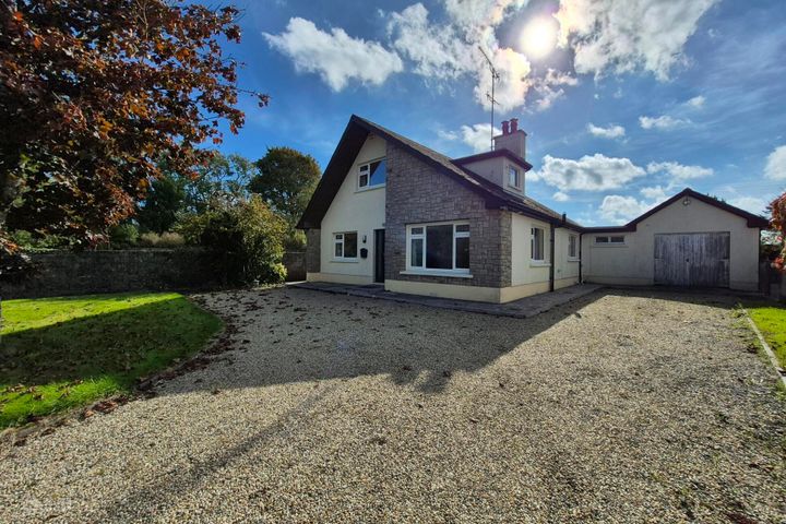 Sun Street, Tuam, Co. Galway, H54AT21