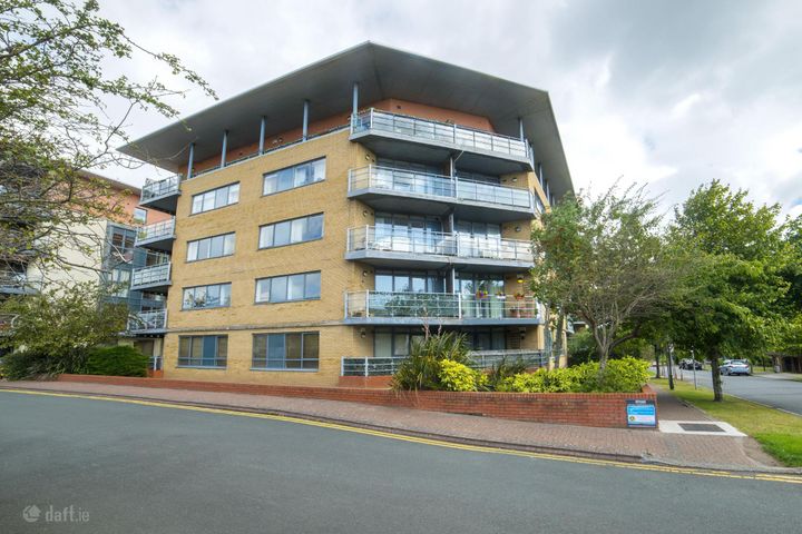 49 East Courtyard, Tullyvale, Cabinteely, Dublin 18, Dublin