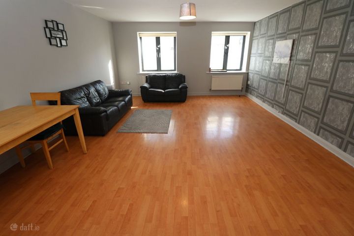 201 Block C, An tSean Mhargadh, Greenlanes, Drogheda, Co. Louth, A92DP94