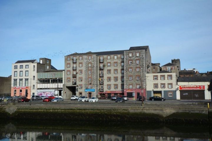 Apartment 3, Block C, Kermon House, The Mall, North Quay, Drogheda, Co. Louth, A92CF54
