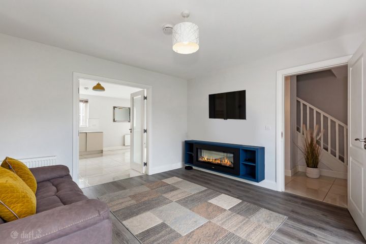 16 Rathborne Park, Ashtown, Dublin 15, D15PW6K - Photo 2