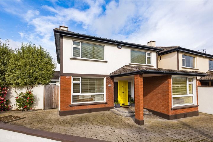 33 Mount Albany, Newtownpark Avenue, Blackrock, Dublin
