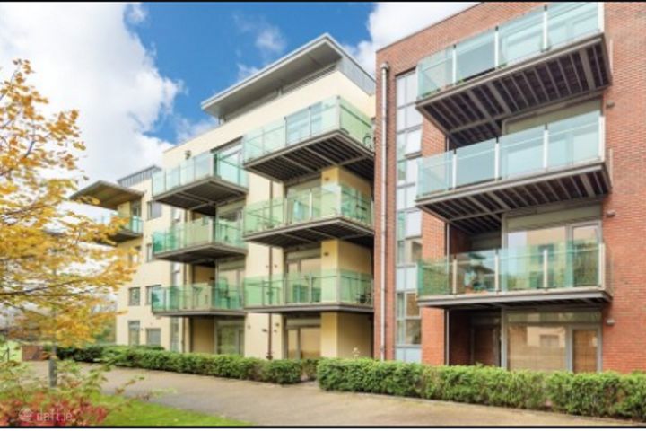 12 Cloonlara Square, Phoenix Park Racecourse, Castleknock, Dublin 15