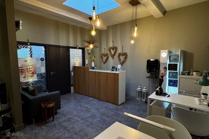 Anua Wellness, Unit 8, Deanstown House, Main Street, Dublin 15, Clonsilla, Dublin 15, D15YD0K