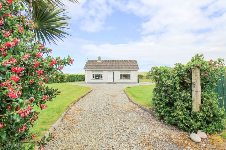 Tullagh, Crossconnell, Clonmany, Co. Donegal, F93V9X4