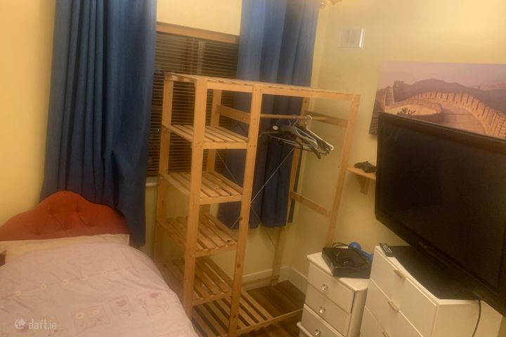  Corran ard (price includes all bills), Athy, Co. Kildare