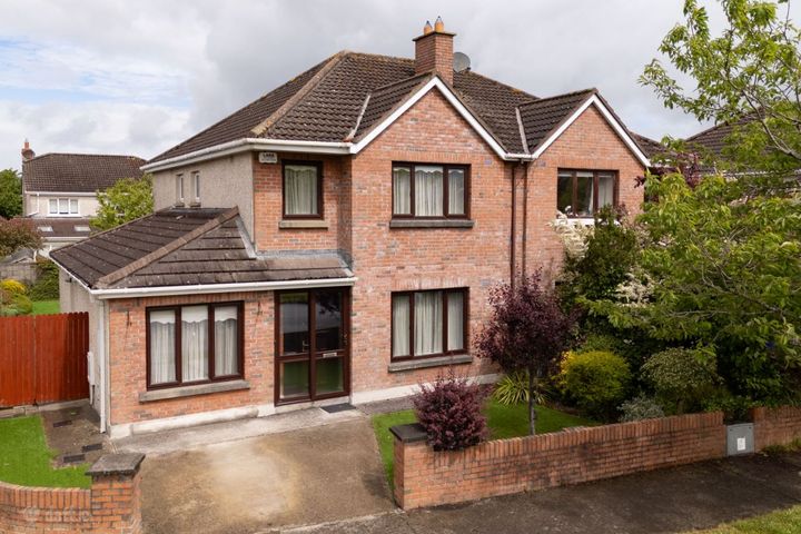 1 The Grove, Liffey Hall, Newbridge, Co. Kildare, W12TW28