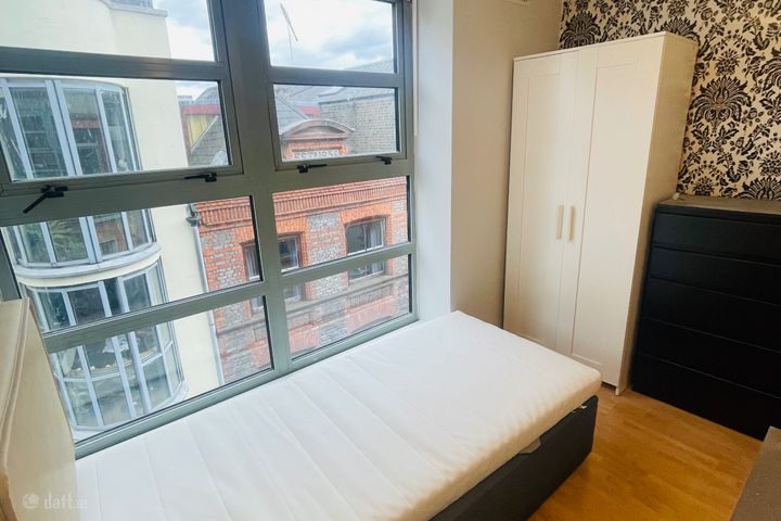 Apartment , Sprangers Yard, Crow Street, Dublin , Temple Bar, Dublin 2