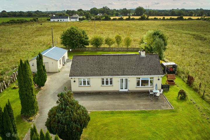 Carrick, Edenderry, Grange, Co. Kildare, R45VW47