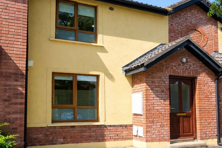 64 Clonattin Village, Gorey, Gorey, Co. Wexford, Y25PC91