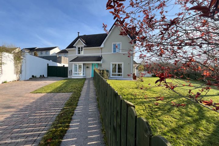 7 Castlefield, Stonebridge, Dromahair, Co. Leitrim, F91R6C2