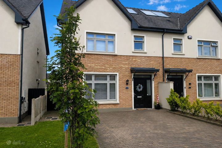 40 The Lawn, Janeville, Carrigaline, Co. Cork, P43F858