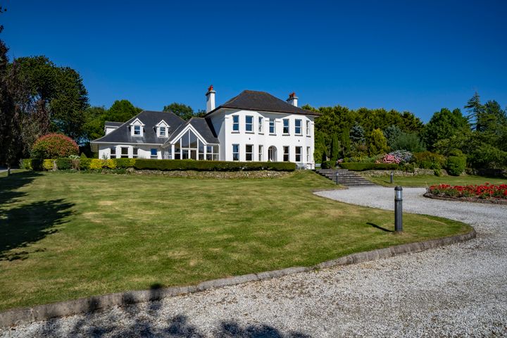 Leighmoney More House, Dunderrow, Kinsale, Cork
