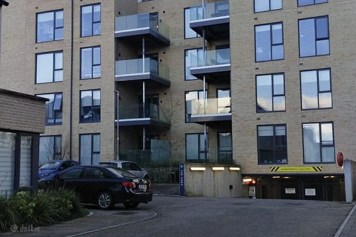 19 The Oaks, The Crescent, Scholarstown Wood, Dublin 16, Knocklyon, Co. Dublin