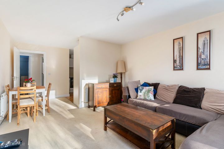 35 Belarmine Hall, Belarmine, Stepaside, Dublin 18, D18C9YA