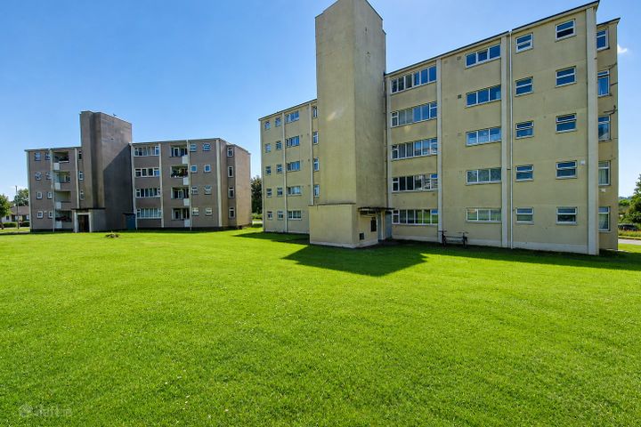 Apt 5 Cedar House,, Drumgeely Hill,, Shannon,, Co. Clare, V14YY04