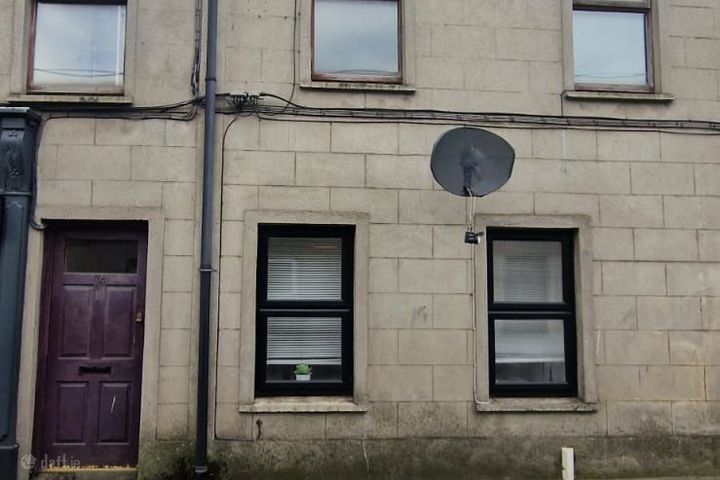 Flat 2, 75 Johnstown, Waterford City Centre
