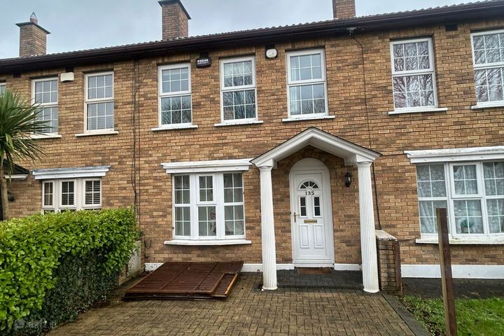 135 Park Drive Avenue, Castleknock, Dublin 15
