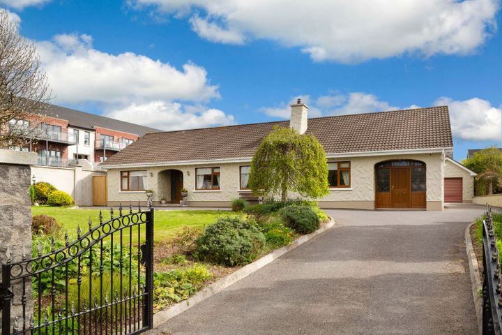 Malfbern, Beamore Road, Drogheda, Co. Meath, A92T954