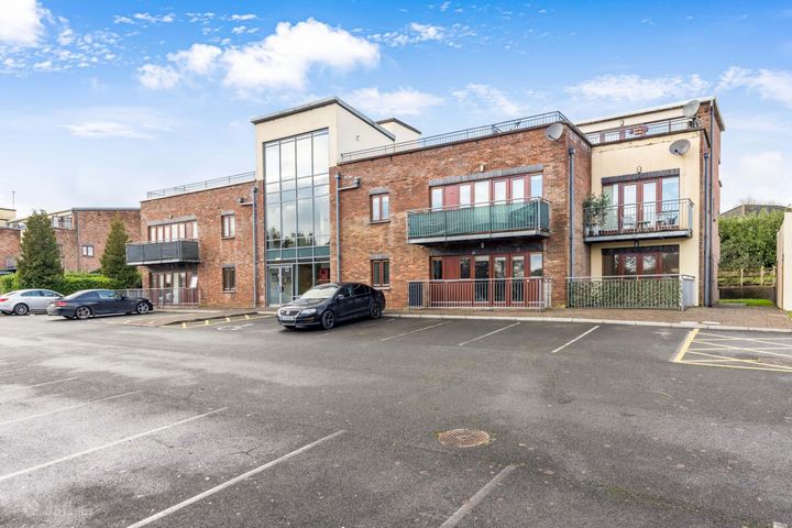 2 Cluain Aoibhinn Court, Swellan Upper, H12DP80