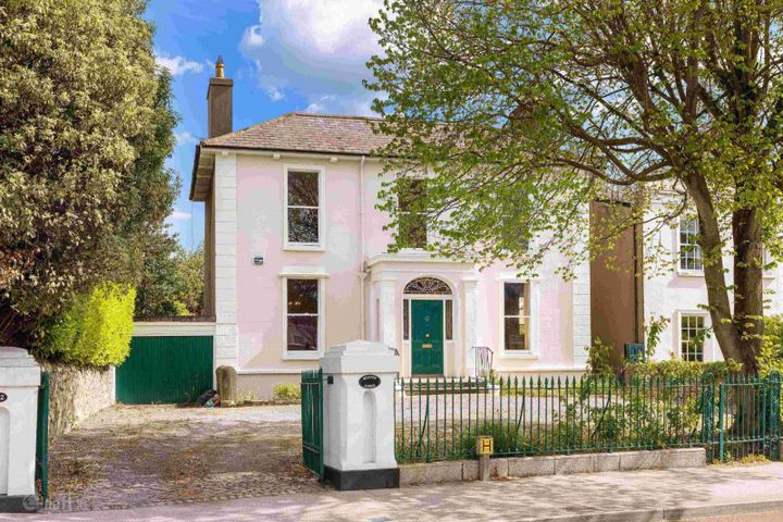 62 Monkstown Road, Monkstown, Monkstown, Co. Dublin, A94XY70